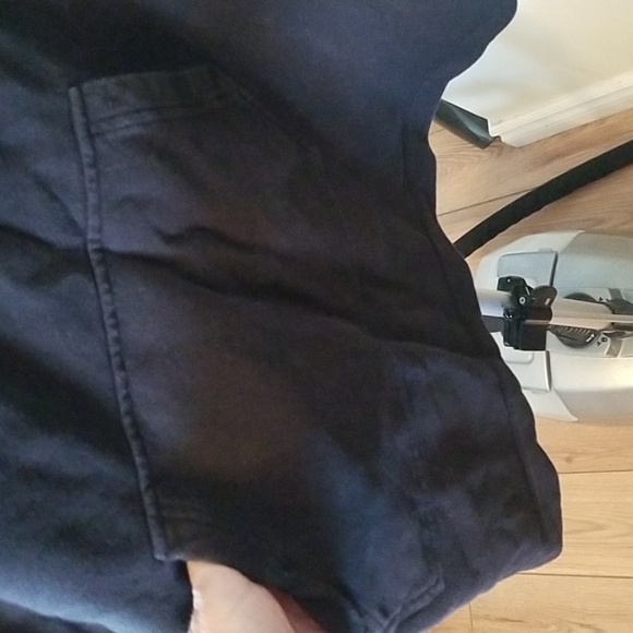 10/$10    Highline Navy Blue Sweater L - Picture 3 of 6